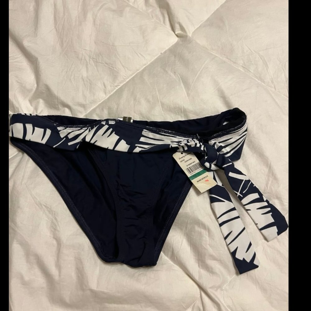 Tommy Bahama dark navy blue swimsuit bottom size L with pattern ban